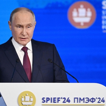 Монетаризм, цифровизация и благие пожелания -- Владимир Путин на ПМЭФ озвучил 10 