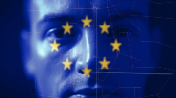 Европарламент запрещает биометрию и распознавание эмоций в общественных местах на фоне внедрения ИИ, «наши» глобалисты отстают